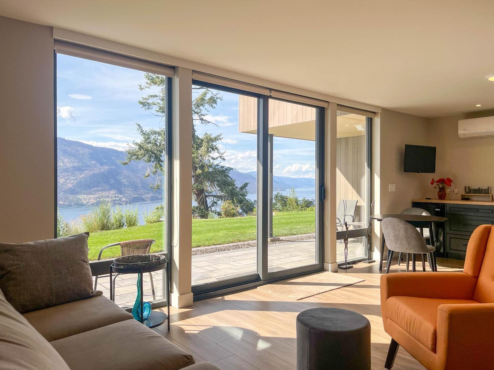 Kelowfornia Lakeview Retreat Kelowna Esterno foto